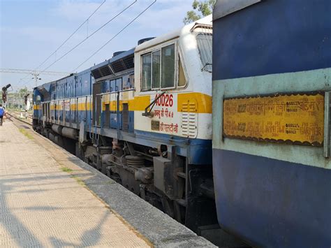 14645 shalimar train running.